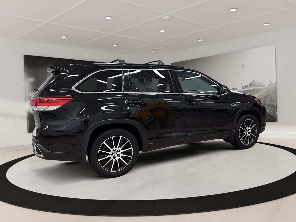 2017 Toyota Highlander in Quebec, Quebec - 4 - w1024h768px