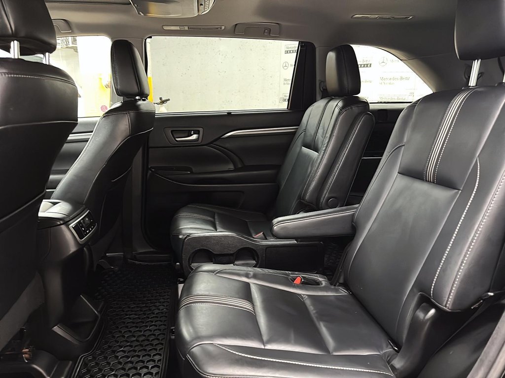 2017 Toyota Highlander in Quebec, Quebec - 9 - w1024h768px
