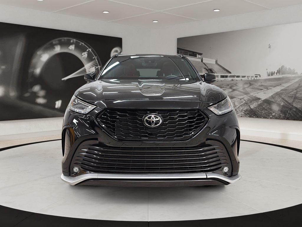 Toyota Highlander  2022 à Québec, Québec - 2 - w1024h768px