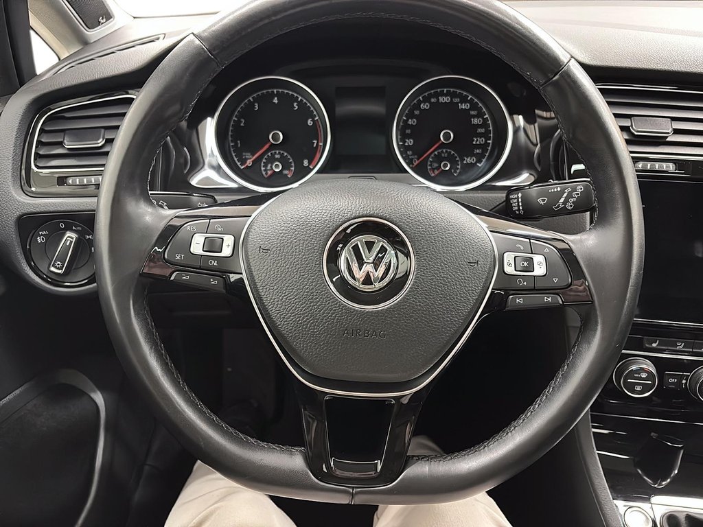 Volkswagen Golf  2018 à Québec, Québec - 12 - w1024h768px