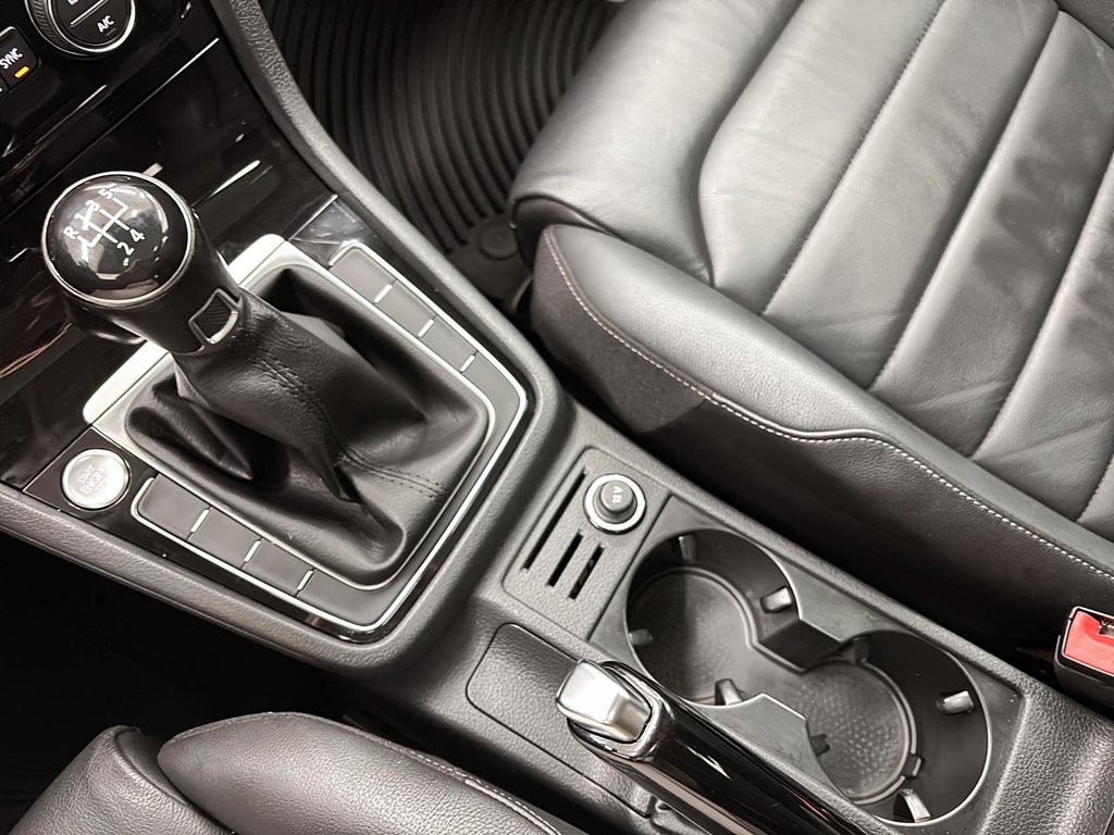 Volkswagen Golf  2018 à Québec, Québec - 16 - w1024h768px