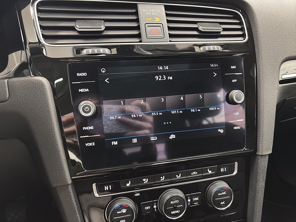 Volkswagen Golf  2018 à Québec, Québec - 14 - w1024h768px