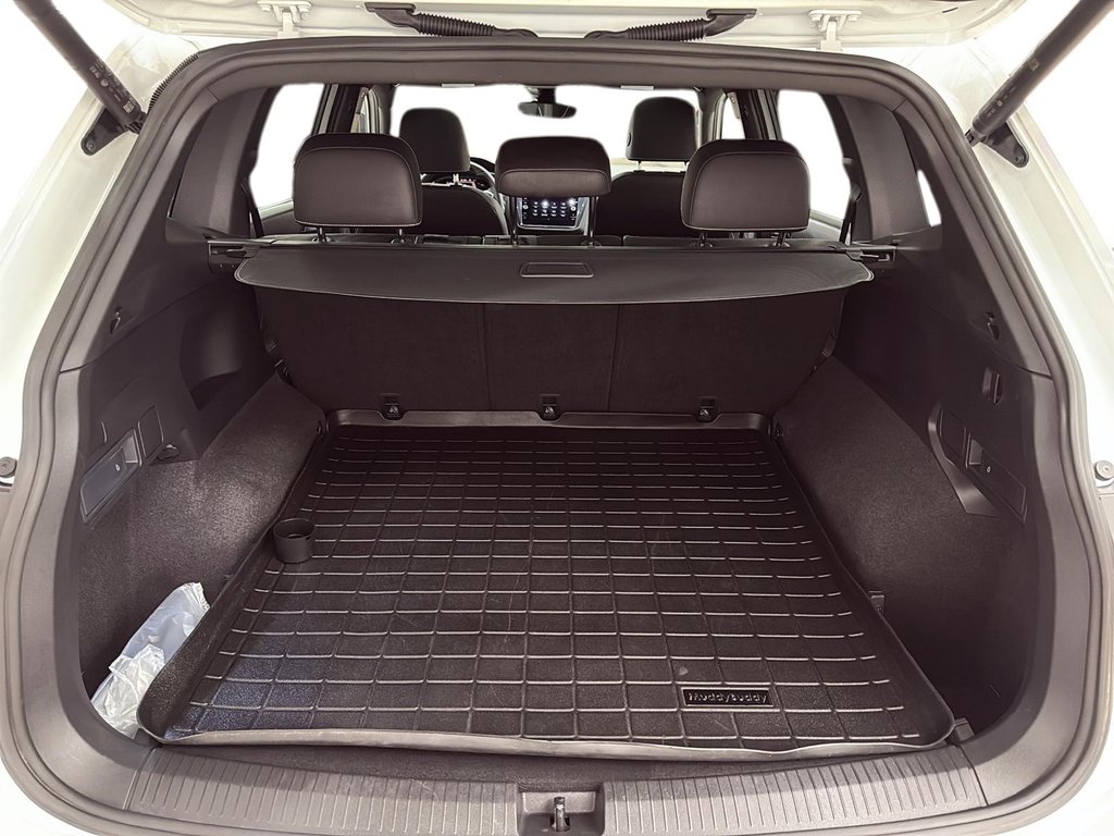 2023 Volkswagen Tiguan in Quebec, Quebec - 8 - w1024h768px