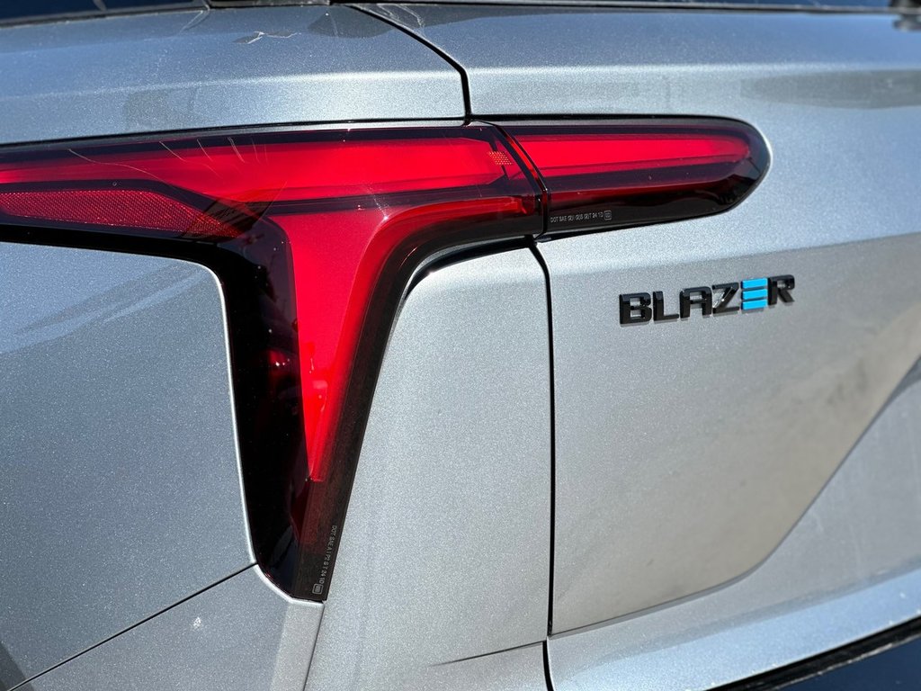 2024 Chevrolet Blazer EV in Pickering, Ontario - 19 - w1024h768px
