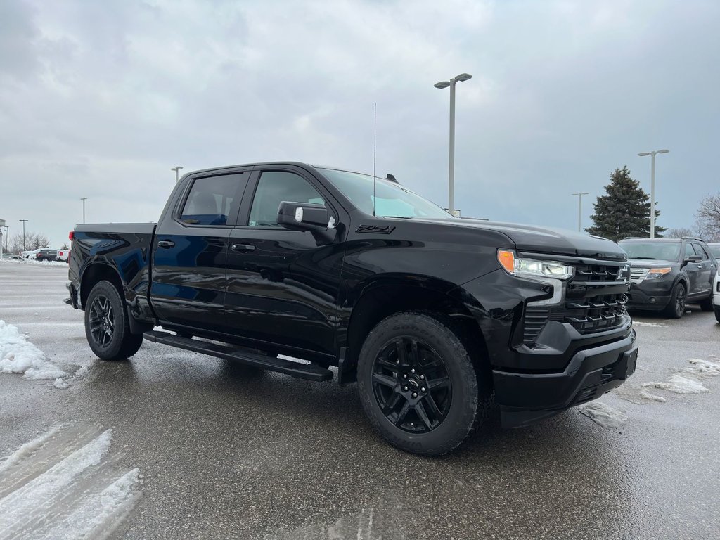 2023 Chevrolet Silverado 1500 in Pickering, Ontario - 9 - w1024h768px