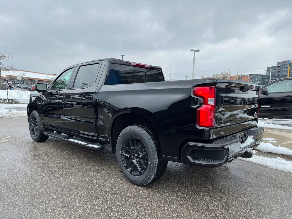 2023 Chevrolet Silverado 1500 in Pickering, Ontario - 3 - w1024h768px