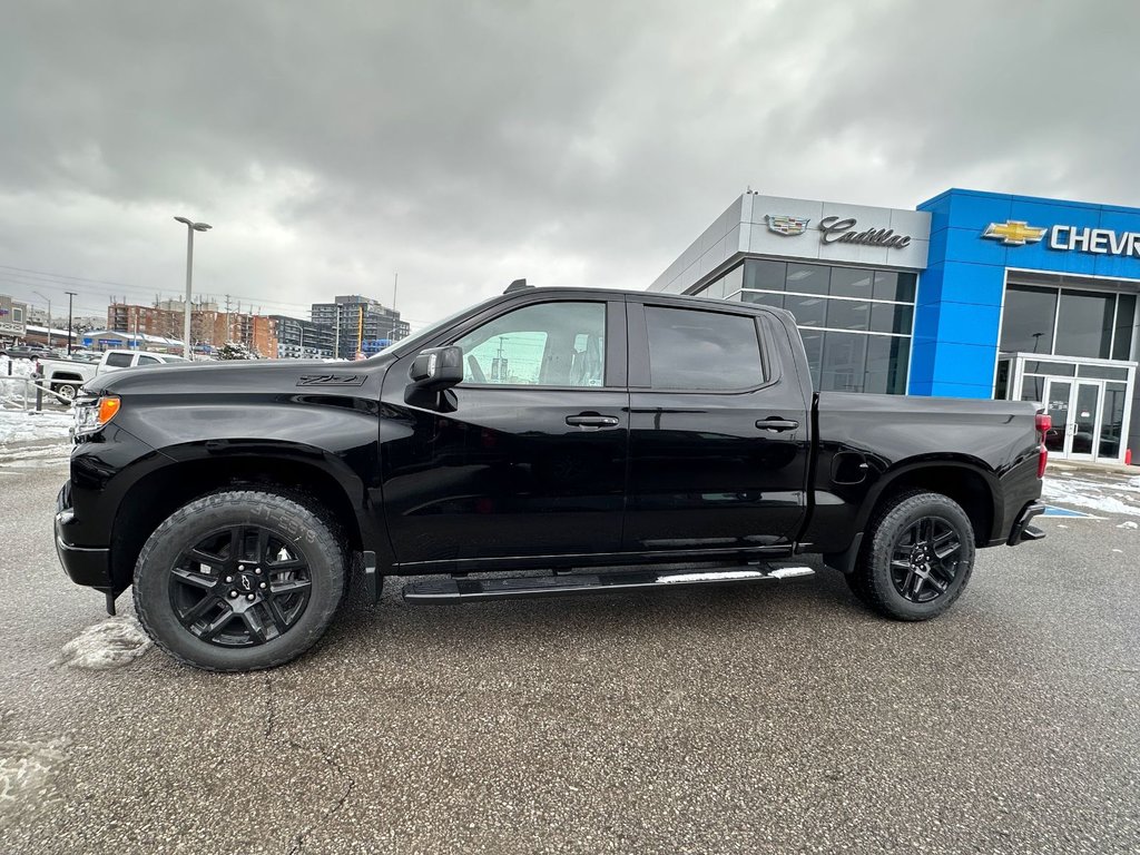 2023 Chevrolet Silverado 1500 in Pickering, Ontario - 2 - w1024h768px