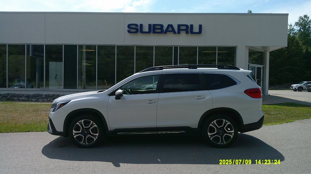 2023 Subaru ASCENT Limited in Minden, Ontario - 1 - w1024h768px