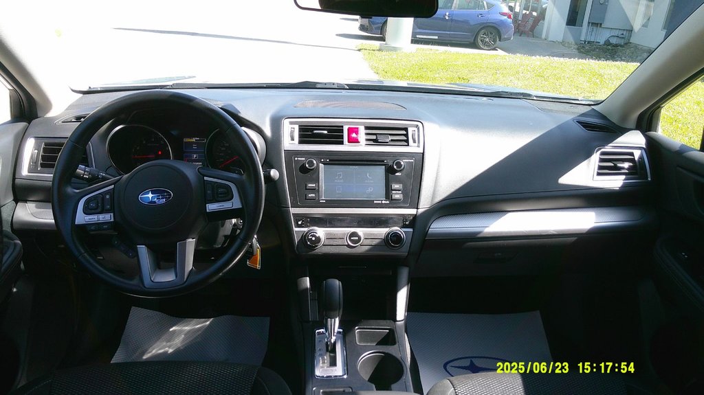 2017 Subaru Outback 2.5i in Minden, Ontario - 6 - w1024h768px