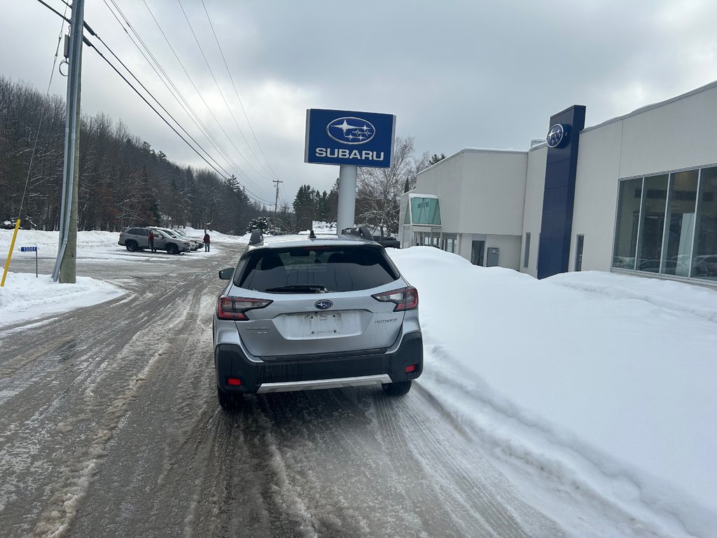 2025 Subaru Outback Limited in Minden, Ontario - 3 - w1024h768px