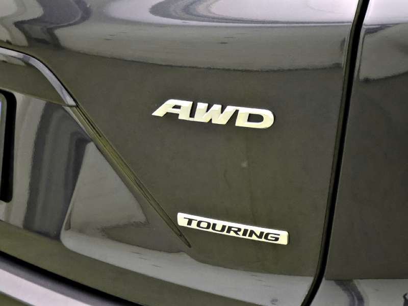 2019 Honda CR-V Touring in Saint John, New Brunswick - 11 - w1024h768px