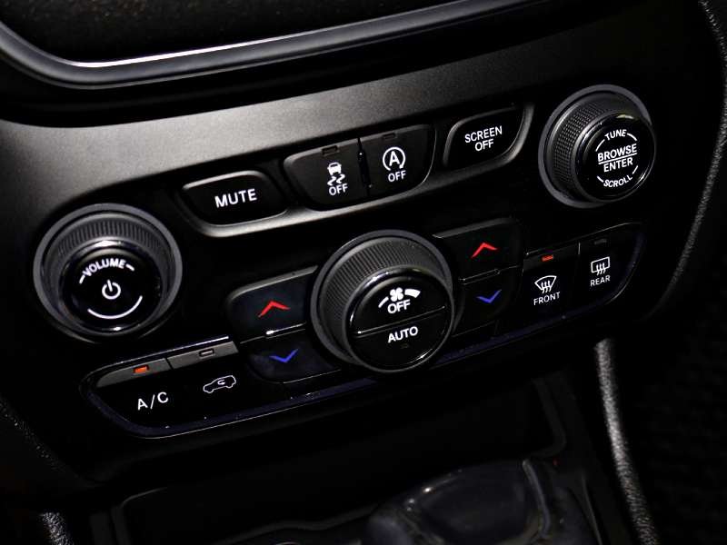 2023 Jeep Cherokee in Antigonish, Nova Scotia - 29 - w1024h768px