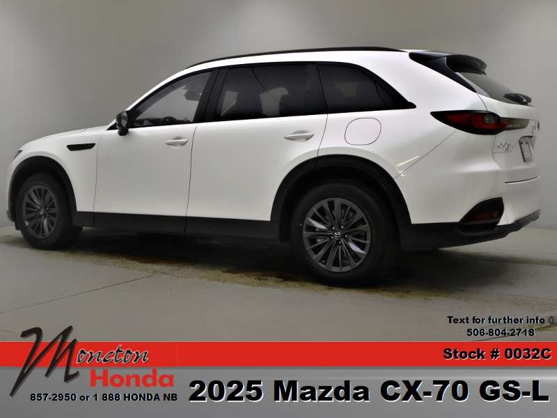 2025 Mazda CX-70 MHEV in Antigonish, Nova Scotia - 4 - w1024h768px
