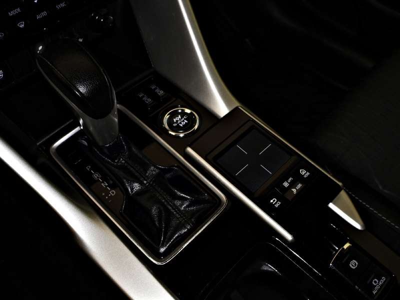 2020 Mitsubishi Eclipse Cross in Antigonish, Nova Scotia - 27 - w1024h768px