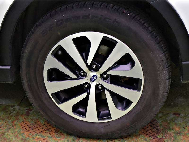 2022 Subaru Outback Touring in Saint John, New Brunswick - 10 - w1024h768px