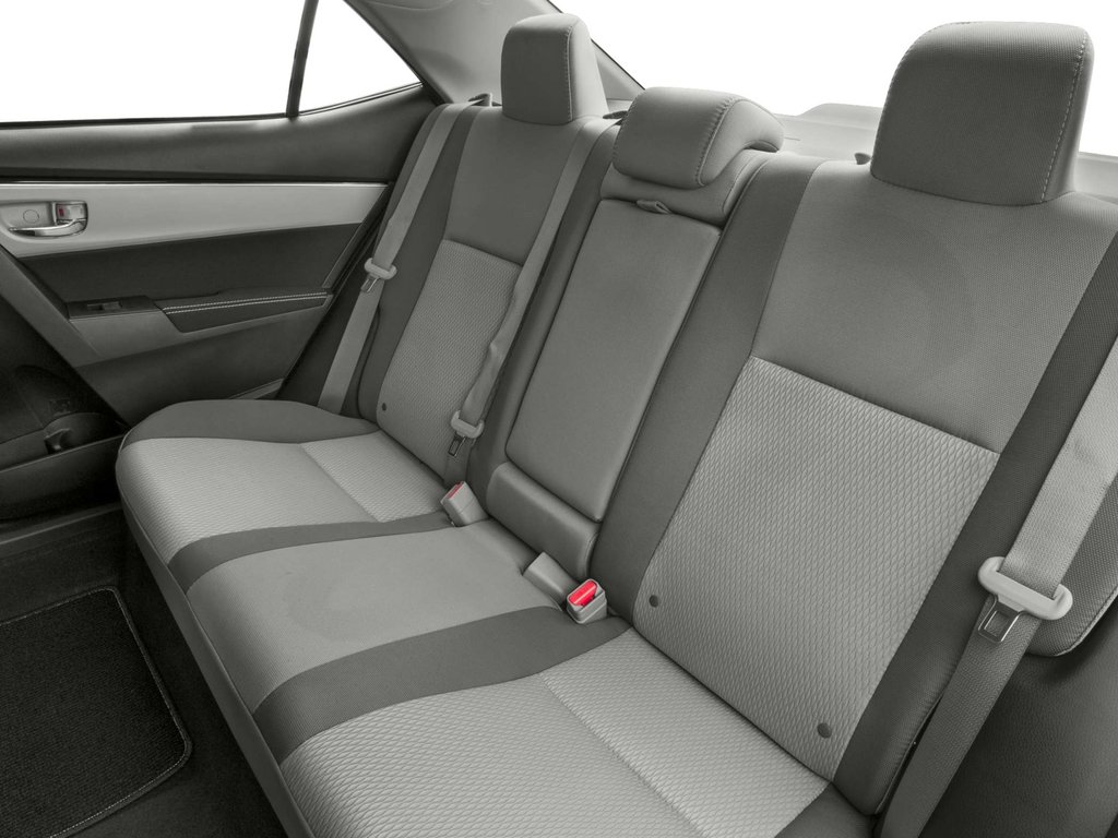 2018 Toyota Corolla LE in Saint John, New Brunswick - 9 - w1024h768px