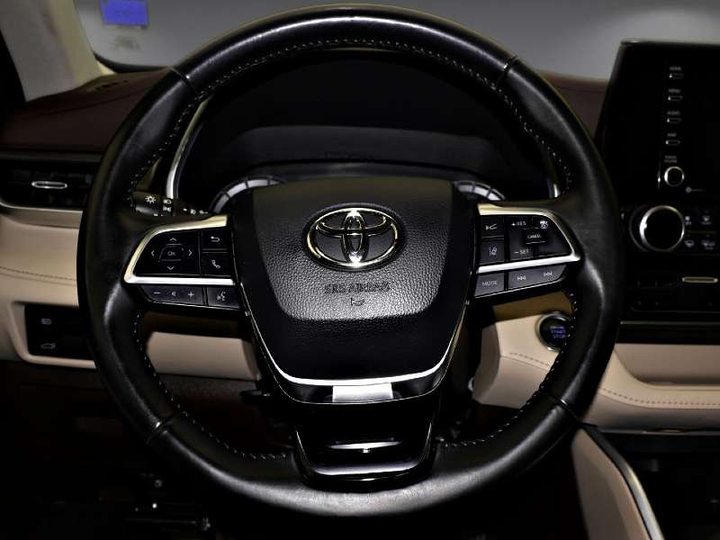 2021 Toyota Highlander in Antigonish, Nova Scotia - 34 - w1024h768px