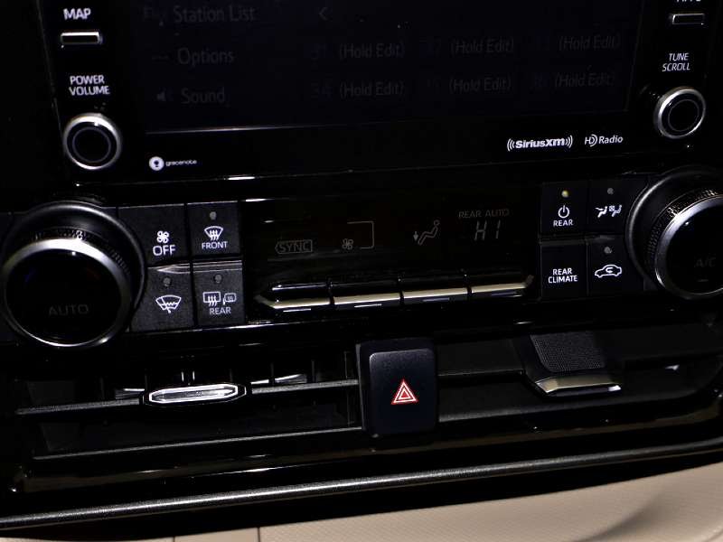 2021 Toyota Highlander in Antigonish, Nova Scotia - 29 - w1024h768px