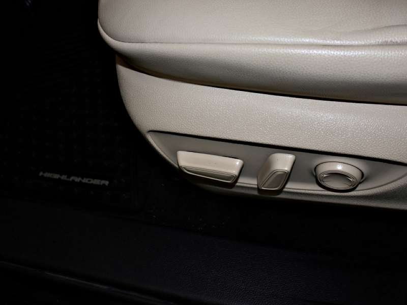 2021 Toyota Highlander in Antigonish, Nova Scotia - 20 - w1024h768px