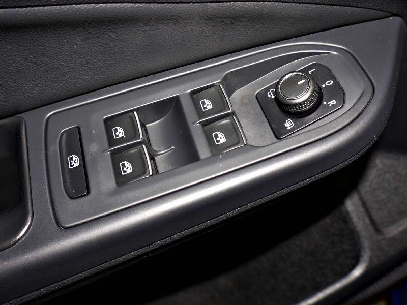 2024 Volkswagen Golf R in Antigonish, Nova Scotia - 17 - w1024h768px