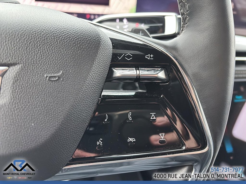 Cadillac Escalade ESV 4WD Premium Luxury 2025 à Montréal, Québec - 33 - w1024h768px