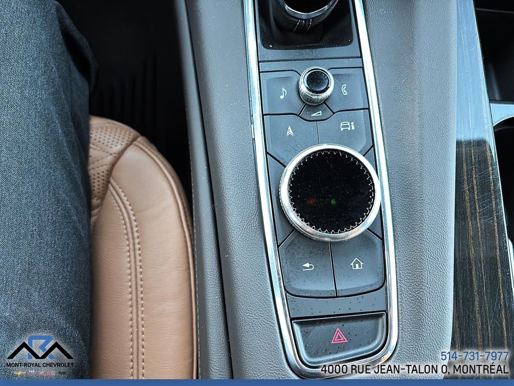 Cadillac Escalade 4WD Premium Luxury 2023 à Montréal, Québec - 36 - w1024h768px