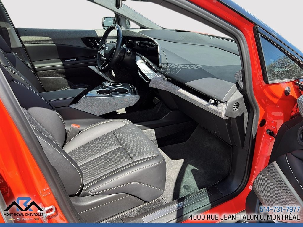 2025 Cadillac OPTIQ Sport in Montreal, Quebec - 14 - w1024h768px
