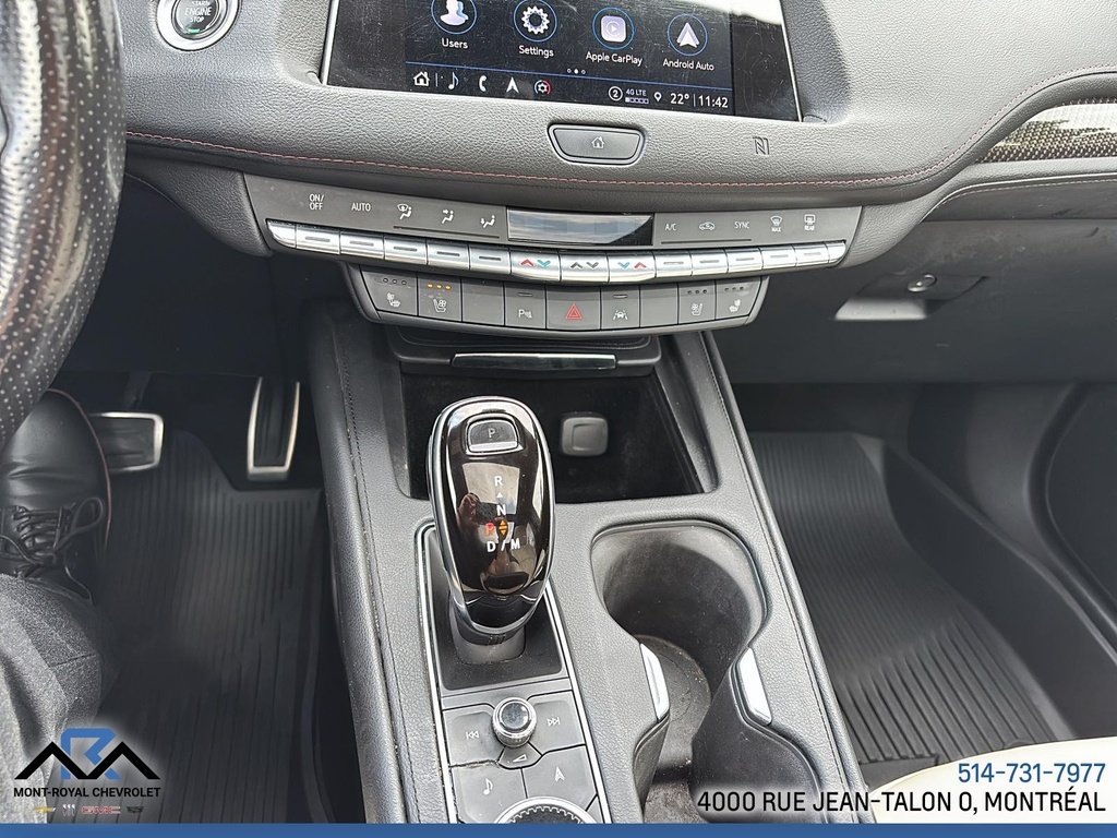 2021 Cadillac XT4 in Montreal, Quebec - 14 - w1024h768px