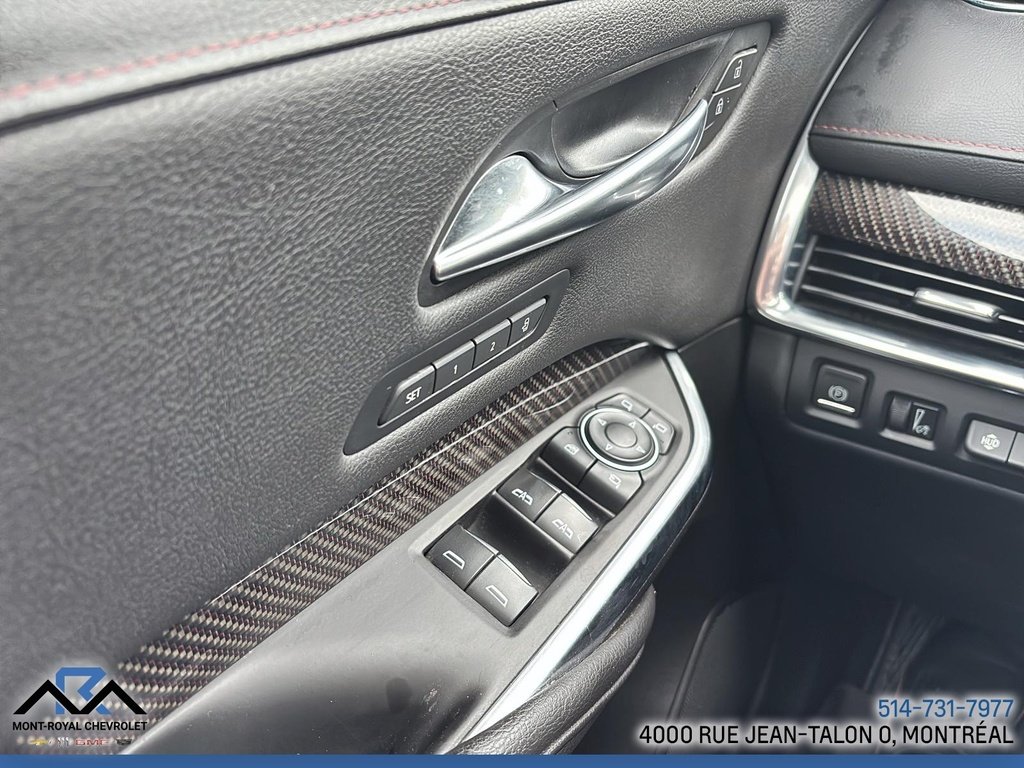 2021 Cadillac XT4 in Montreal, Quebec - 10 - w1024h768px