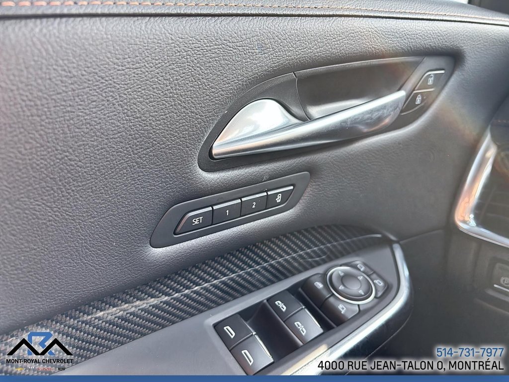 2023 Cadillac XT4 AWD Sport in Montreal, Quebec - 29 - w1024h768px