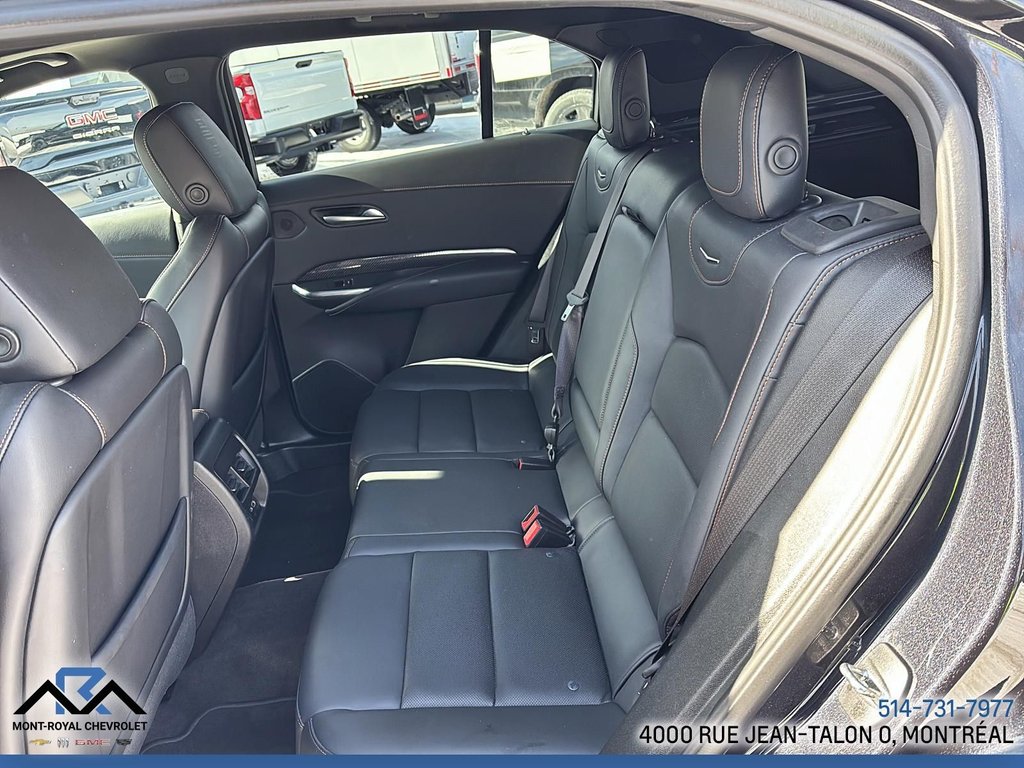 2023 Cadillac XT4 AWD Sport in Montreal, Quebec - 17 - w1024h768px