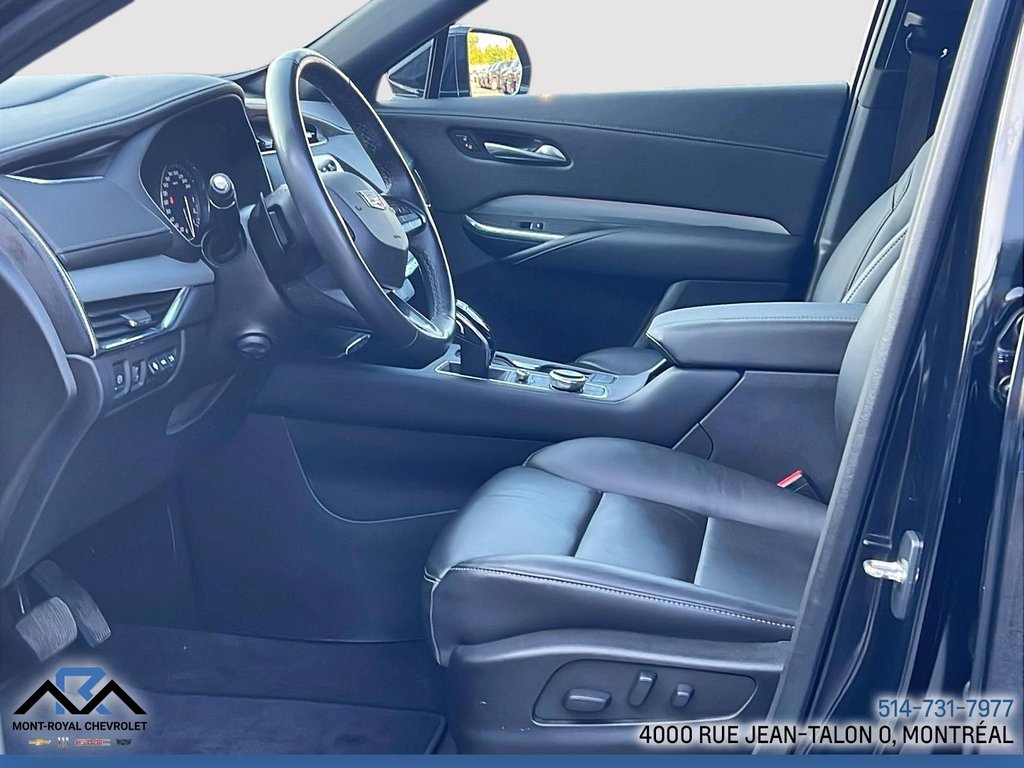 Cadillac XT4 AWD Premium Luxury 2023 à Montréal, Québec - 9 - w1024h768px