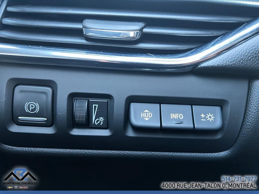 Cadillac XT4 AWD Premium Luxury 2023 à Montréal, Québec - 27 - w1024h768px