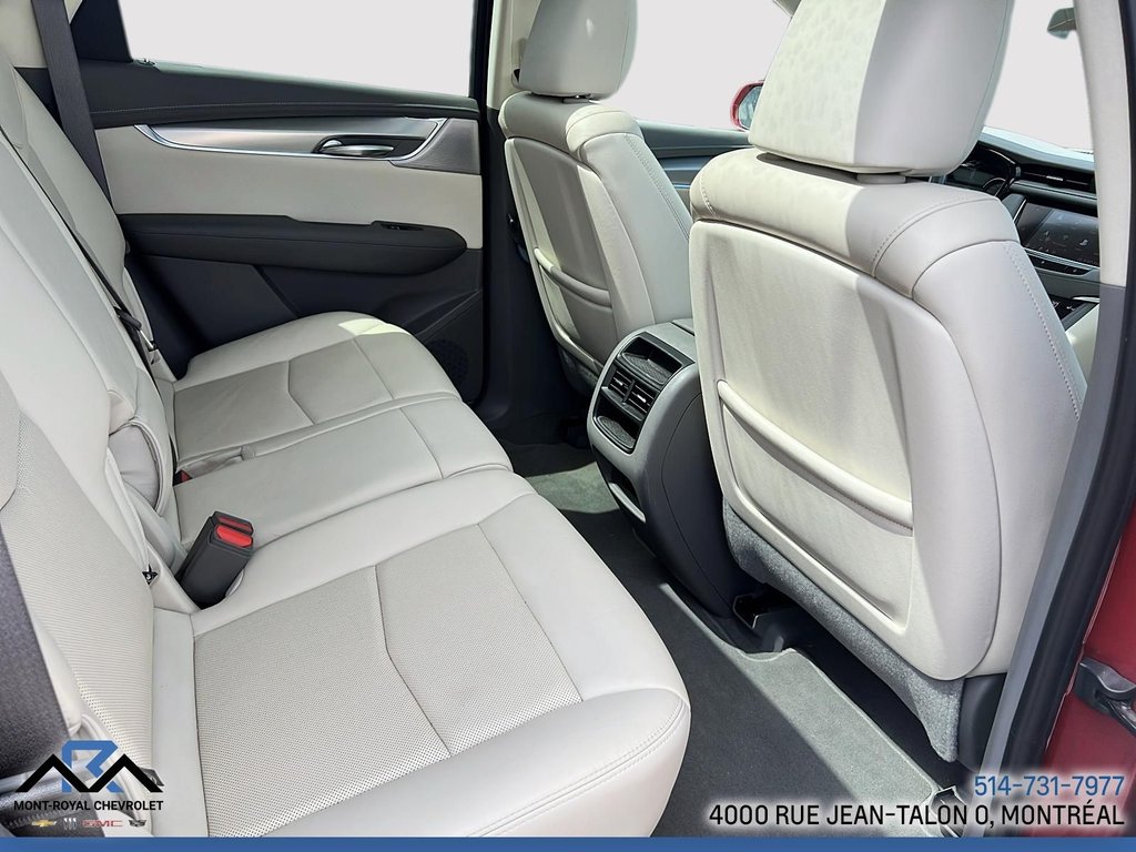 2020 Cadillac XT5 Premium Luxury AWD in Montreal, Quebec - 14 - w1024h768px