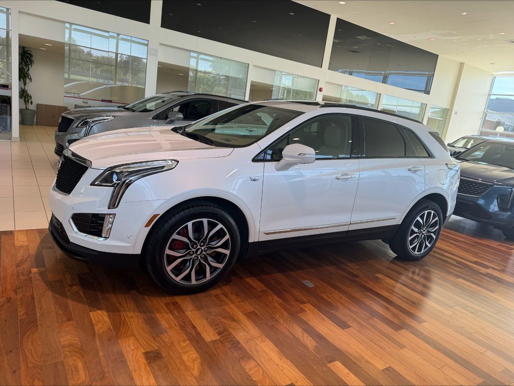 Cadillac XT5  2024 à Montréal, Québec - 4 - w1024h768px