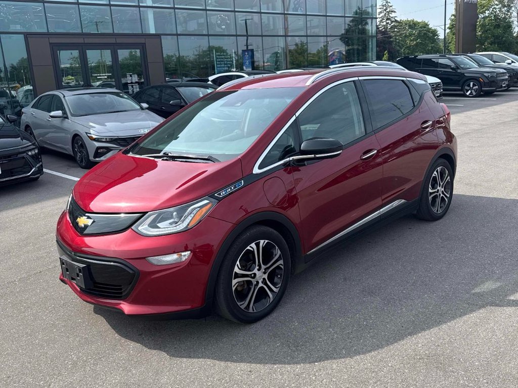2017 Chevrolet Bolt EV in Montreal, Quebec - 3 - w1024h768px