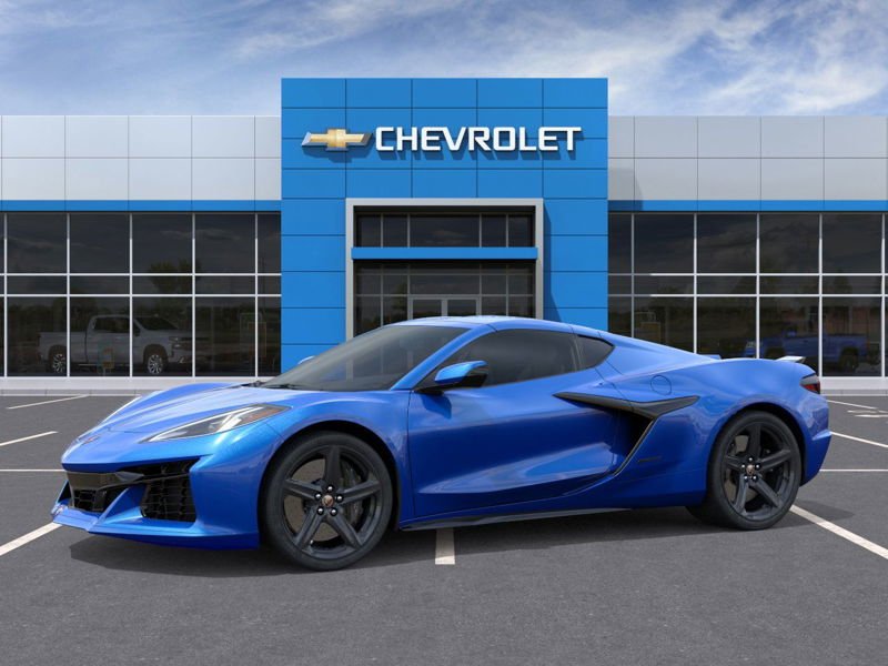 Chevrolet CORVETTE E-RAY  2025 à Montréal, Québec - 2 - w1024h768px