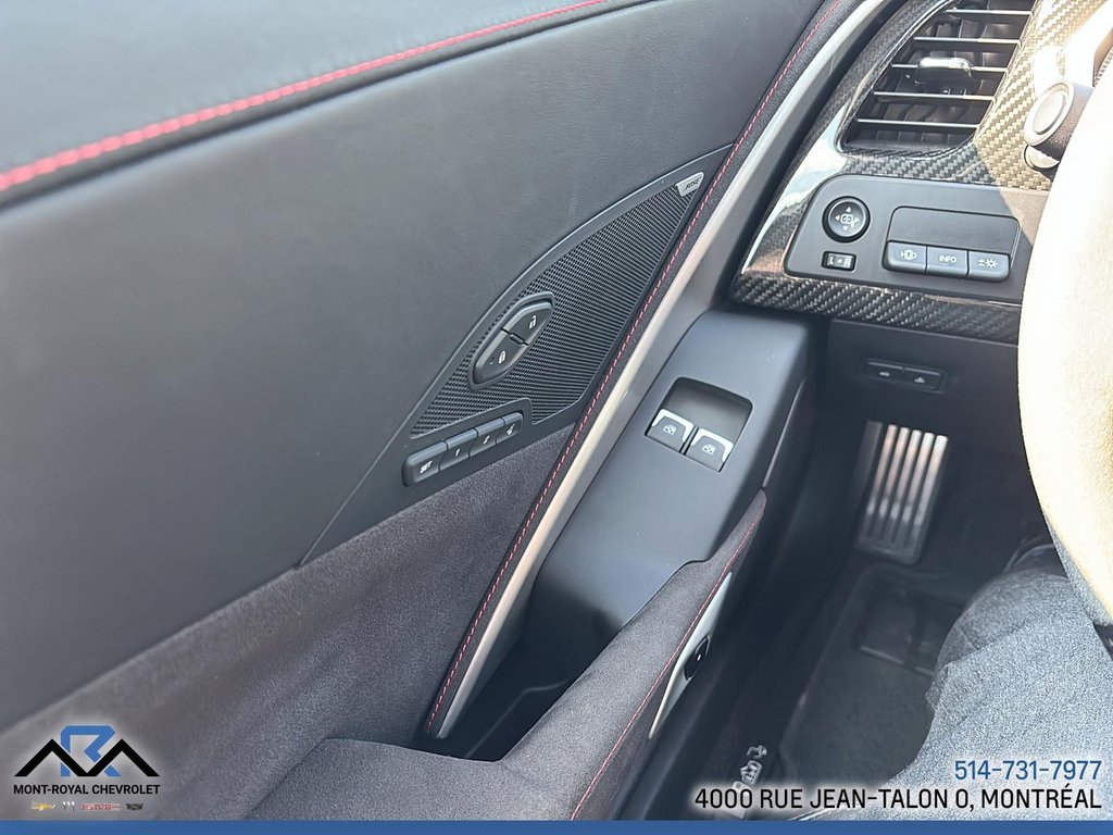 2018 Chevrolet Corvette in Montreal, Quebec - 20 - w1024h768px