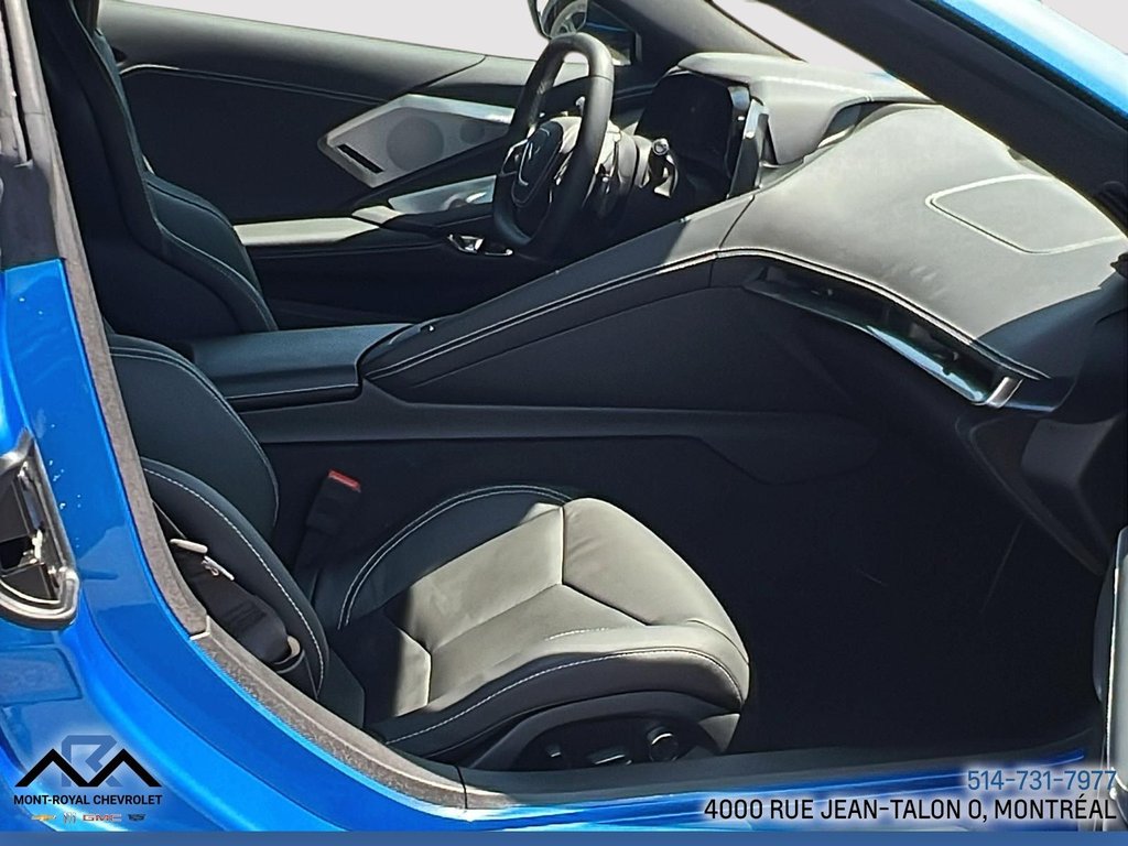 Chevrolet Corvette 2LT 2025 à Montréal, Québec - 11 - w1024h768px