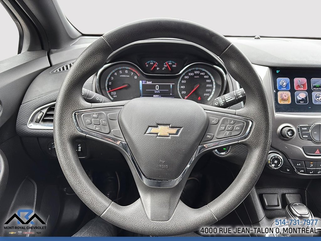 2018 Chevrolet Cruze LT in Montreal, Quebec - 22 - w1024h768px