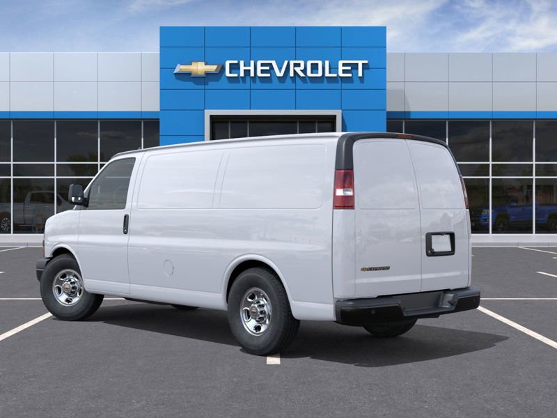 2025 Chevrolet Express Cargo 2500 in Montreal, Quebec - 3 - w1024h768px