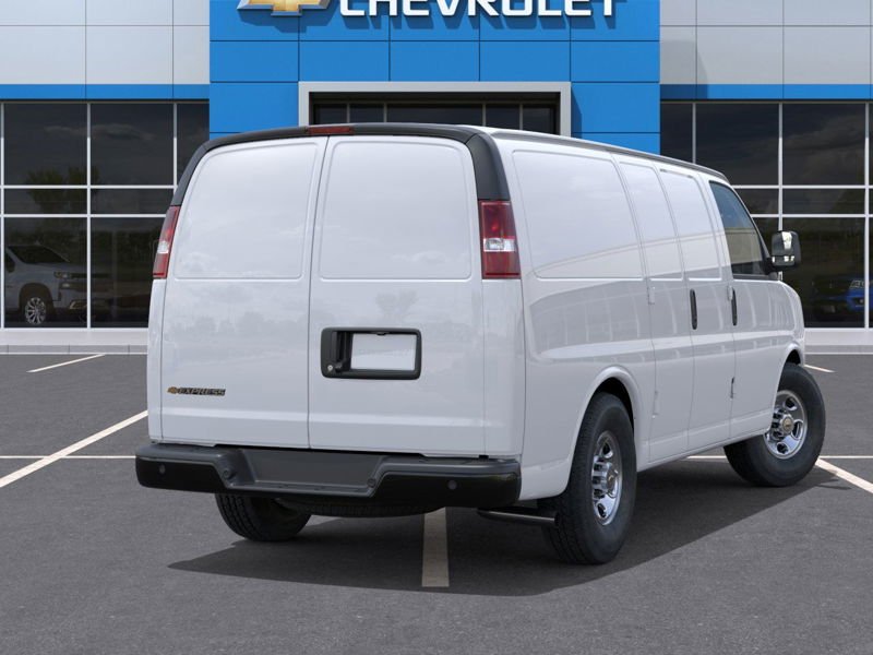 2025 Chevrolet Express Cargo 2500 in Montreal, Quebec - 4 - w1024h768px