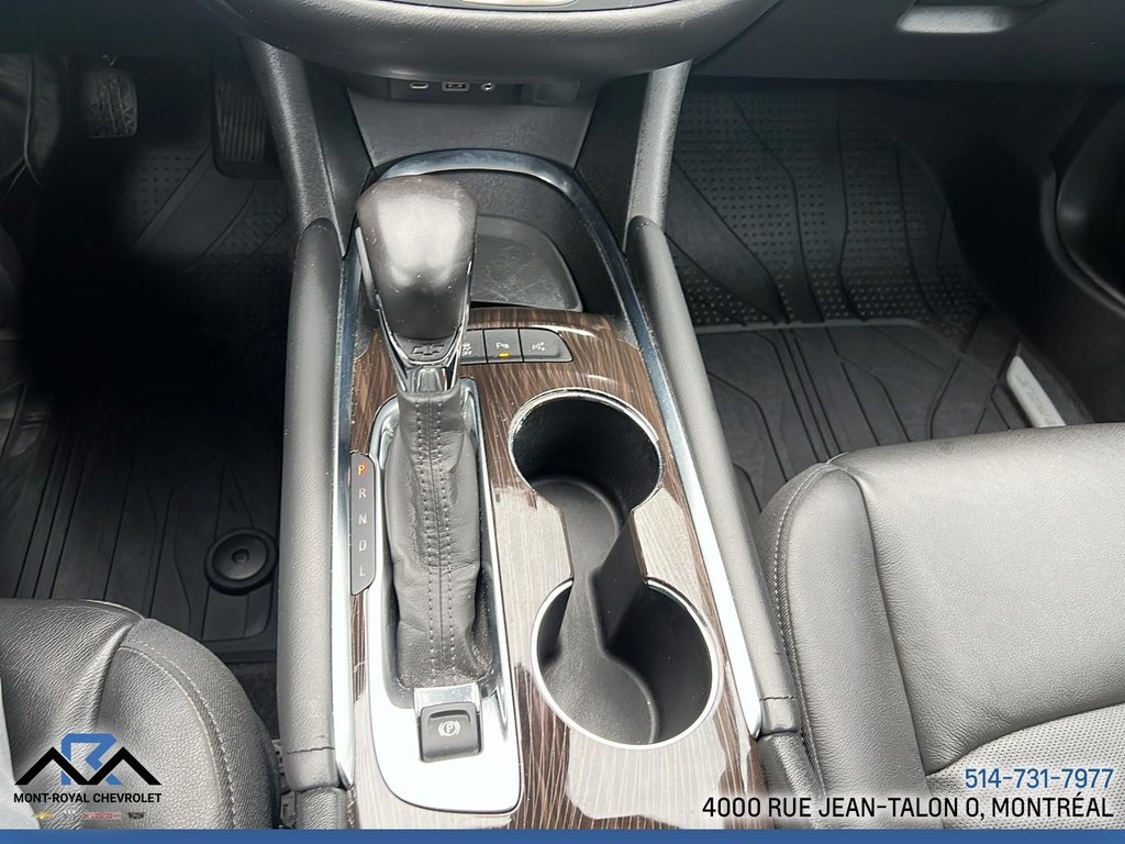 2022 Chevrolet Malibu Premier in Montreal, Quebec - 15 - w1024h768px