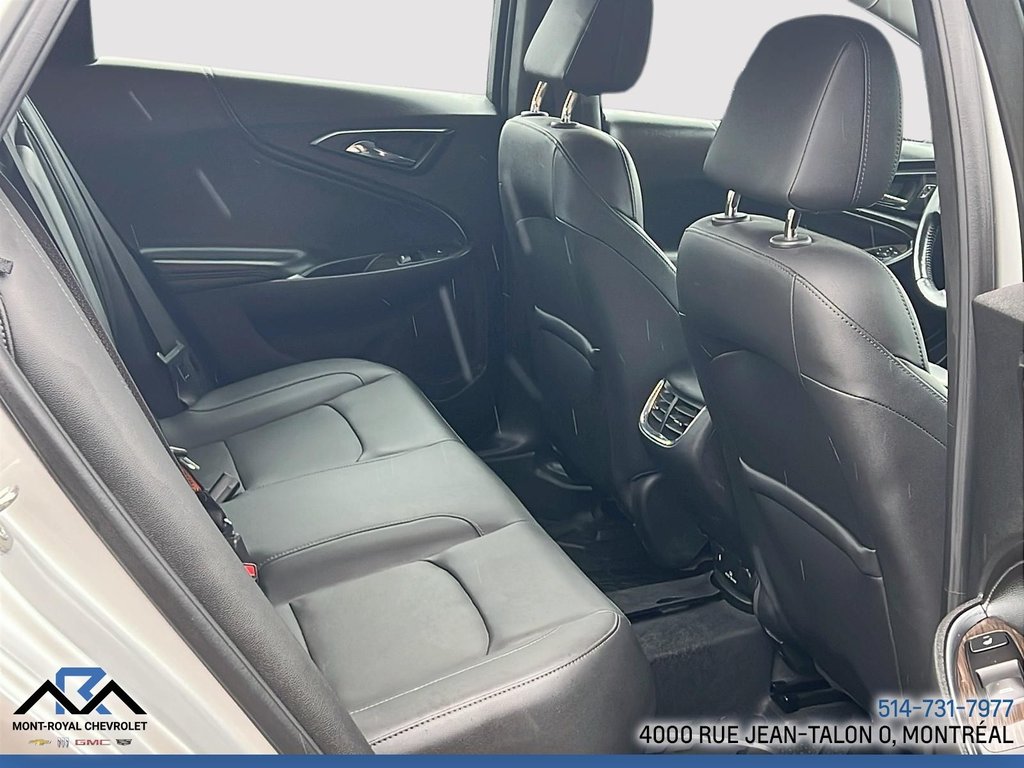 2022 Chevrolet Malibu Premier in Montreal, Quebec - 12 - w1024h768px