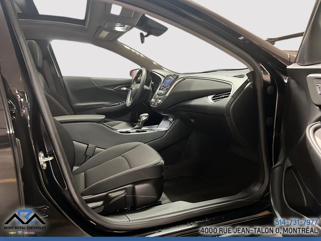 Chevrolet Malibu 1LT 2024 à Montréal, Québec - 19 - w1024h768px