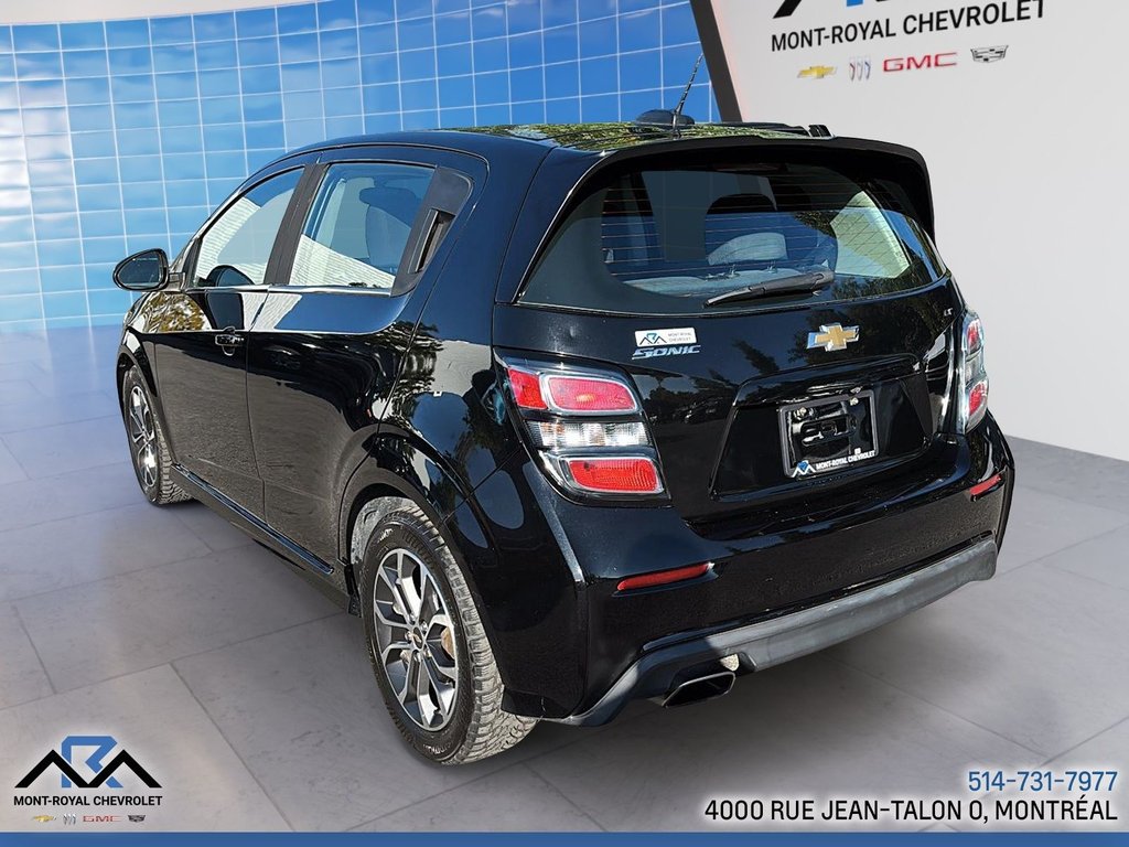 2017 Chevrolet Sonic in Montreal, Quebec - 9 - w1024h768px