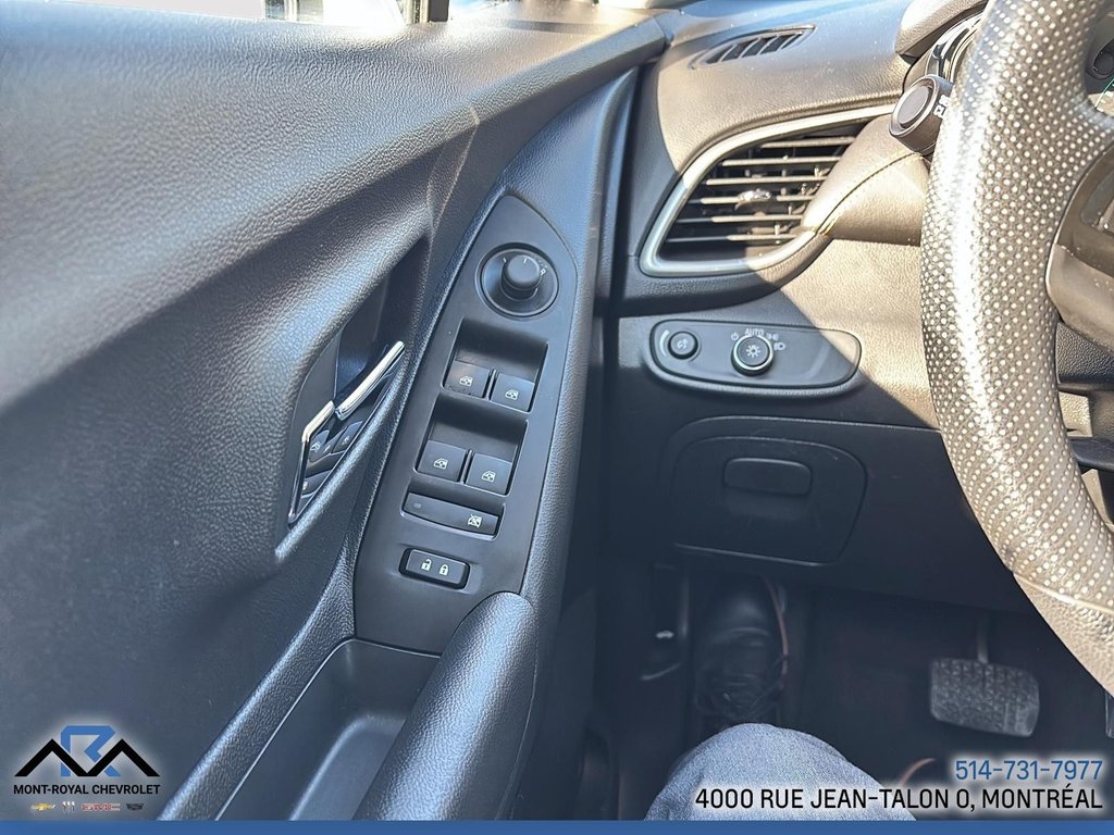 2020 Chevrolet Trax LT in Montréal, Quebec - 17 - w1024h768px