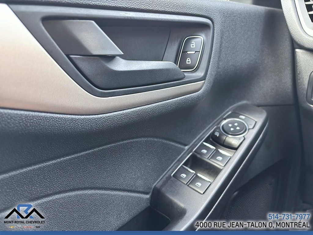 Ford Escape SE Hybrid 2022 à Montréal, Québec - 16 - w1024h768px