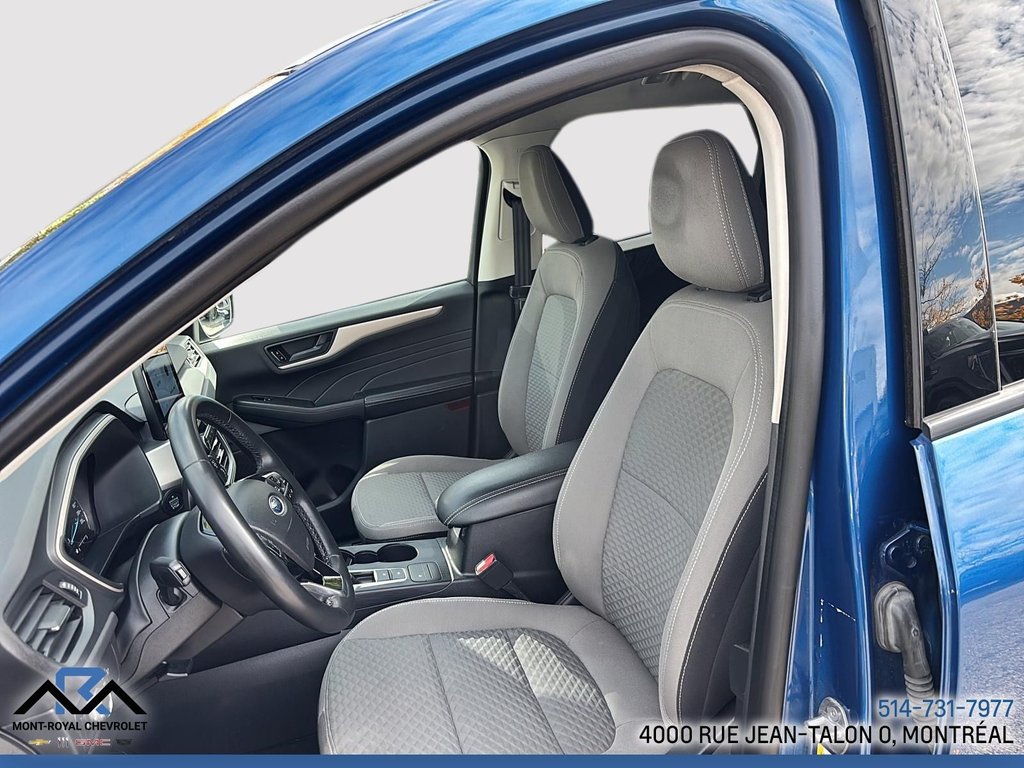 Ford Escape SE Hybrid 2022 à Montréal, Québec - 15 - w1024h768px