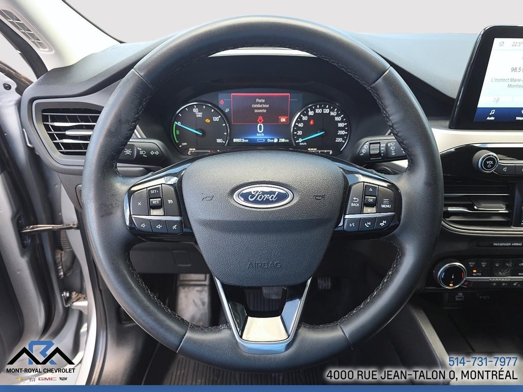 2022 Ford Escape SEL Plug-In Hybrid in Montréal, Quebec - 23 - w1024h768px